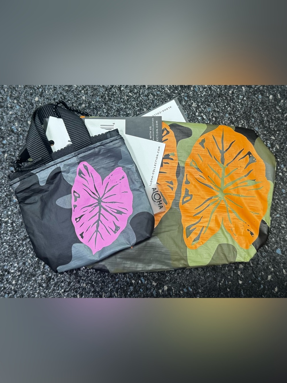 NWT Aloha Collection Mini Pouch/Tiny Tripper - Kalo Print